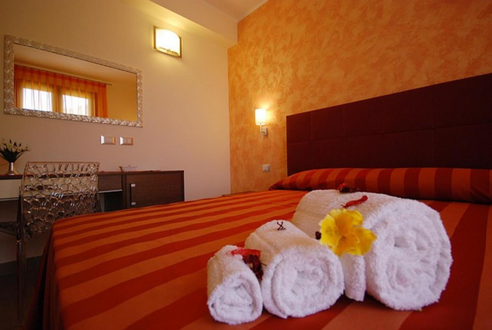 Trigrana Vacanze Hotel Castelluzzo Exterior photo