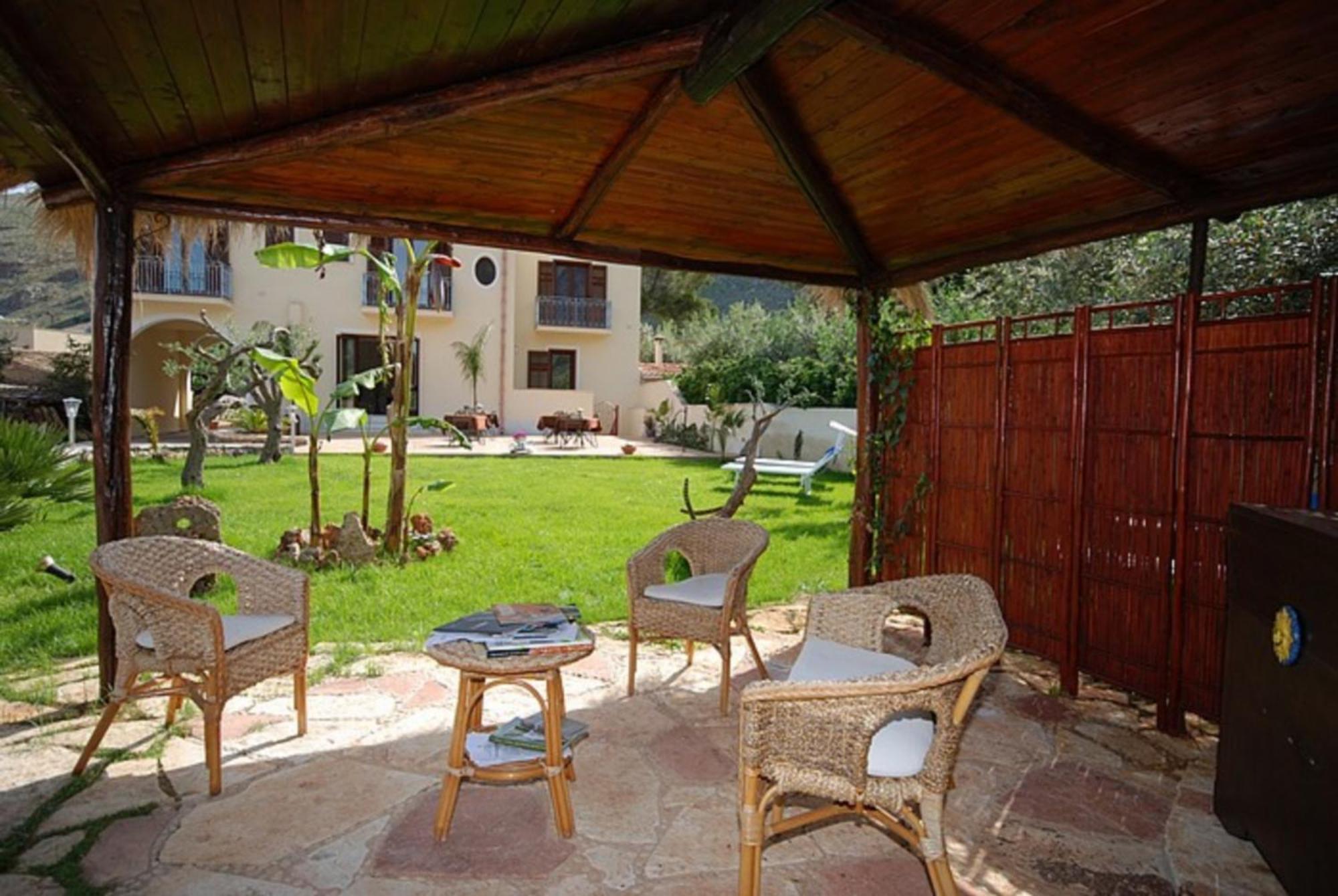 Trigrana Vacanze Hotel Castelluzzo Exterior photo