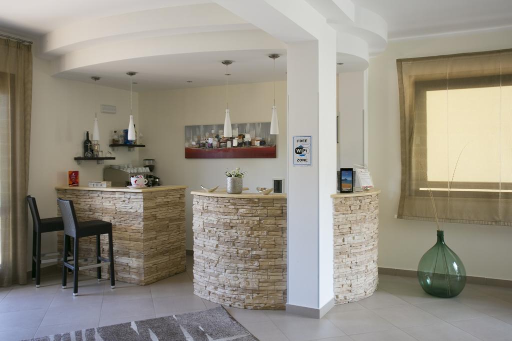 Trigrana Vacanze Hotel Castelluzzo Exterior photo