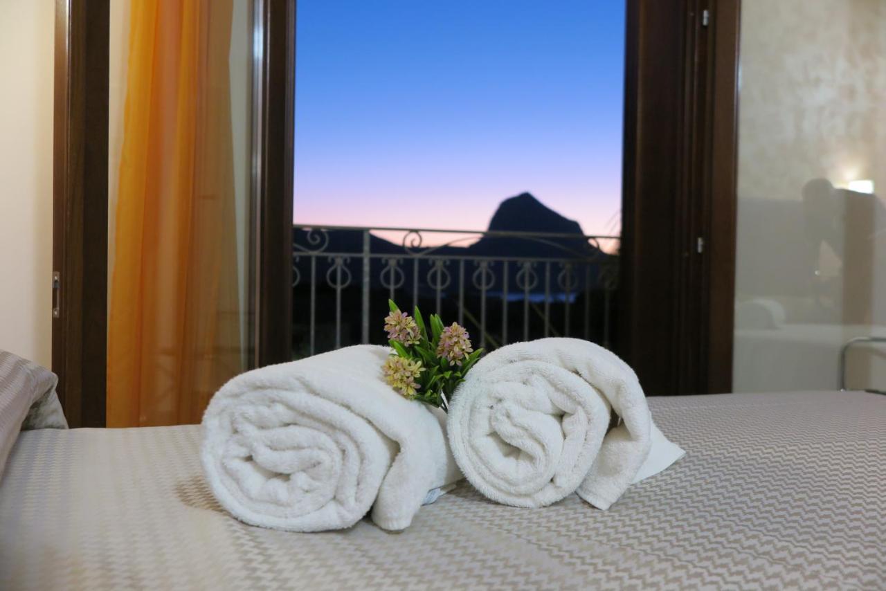 Trigrana Vacanze Hotel Castelluzzo Exterior photo